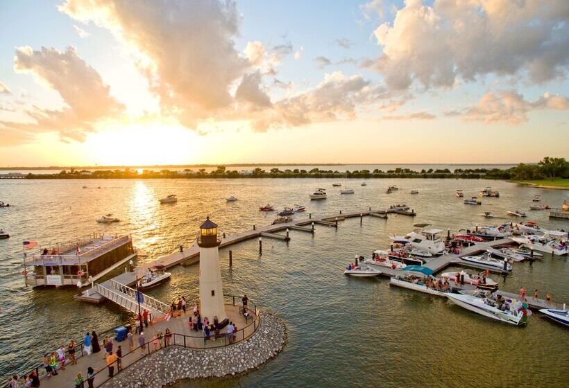 בית מלון כפרי Hilton Dallas/rockwall Lakefront