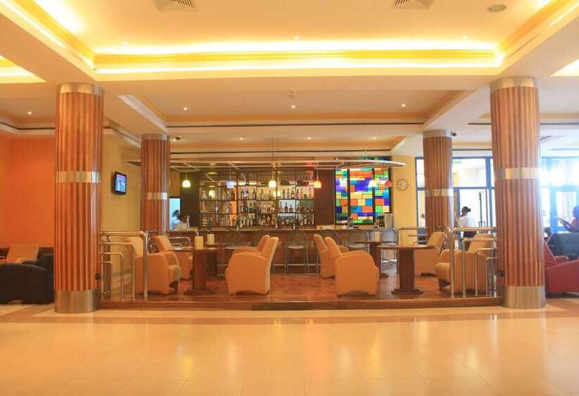 ホテル Holiday Inn Accra Airport By Ihg