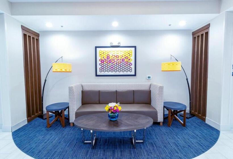 Holiday Inn Express Hotel & Suites Crestview South I 10, An Ihg