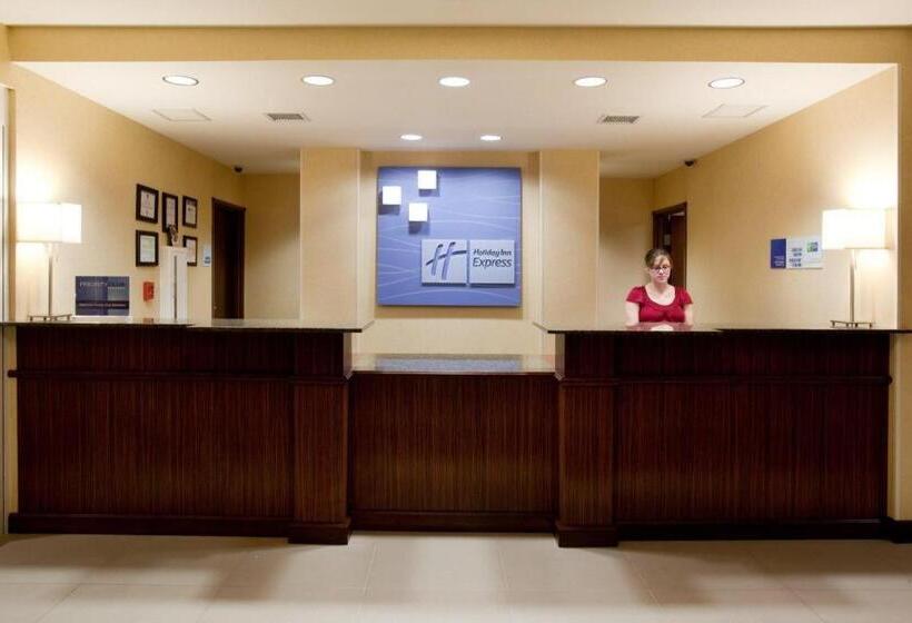 Holiday Inn Express Hotel & Suites Lamar By Ihg