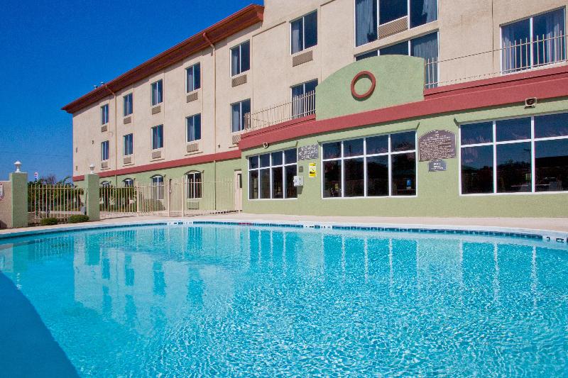 Holiday Inn Express Hotel & Suites Live Oak, An Ihg