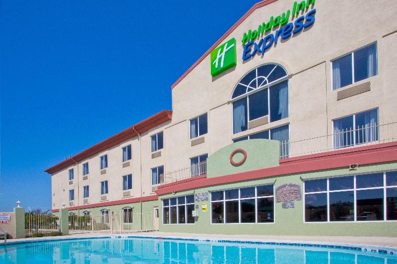 Holiday Inn Express Hotel & Suites Live Oak, An Ihg