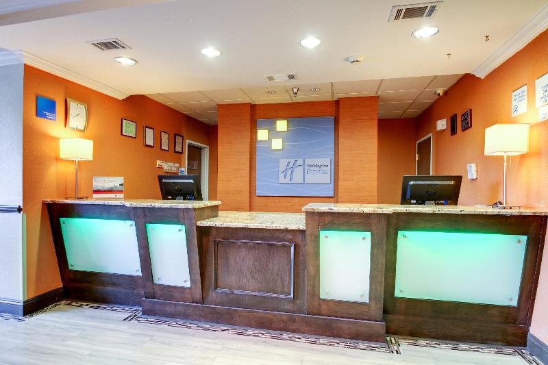 Holiday Inn Express Hotel & Suites Live Oak, An Ihg