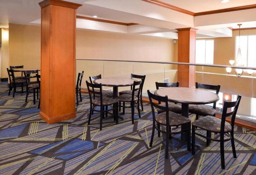 فندق Holiday Inn Express & Suites Nampa   Idaho Center, An Ihg