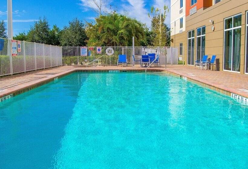 Holiday Inn Express Hotel & Suites Palm Bay, An Ihg