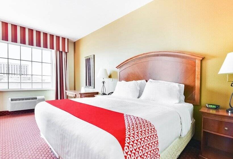 בית מלון כפרי Oyo Townhouse Oklahoma City Airport