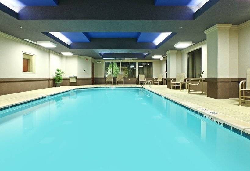 فندق Holiday Inn Express & Suites Maumelle, An Ihg