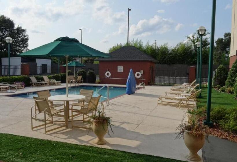 هتل Holiday Inn Express & Suites   Tuscaloosa University, An Ihg