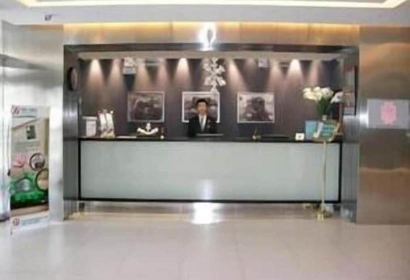 בית מלון כפרי Jinjiang Inn Changchun Train Station North Square