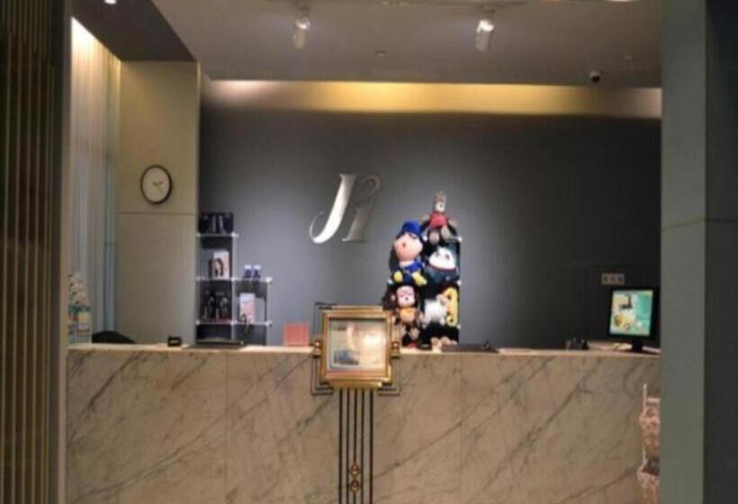 هتل Jinjiang Inn Henan Museum Hutun Metro Station