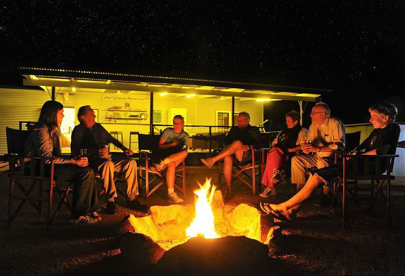 בית מלון כפרי Kings Canyon Wilderness Lodge