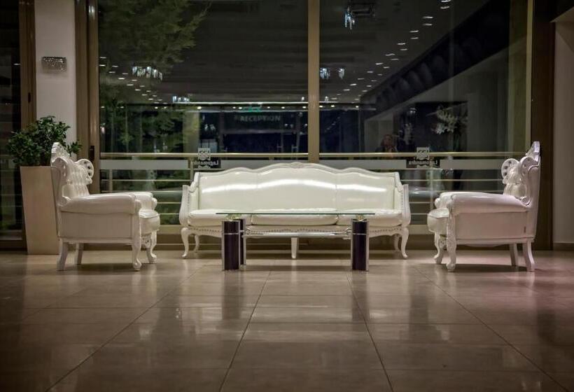 Lagomandra Hotel And Spa