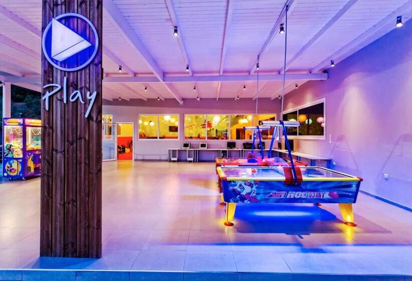 Lagomandra Hotel And Spa