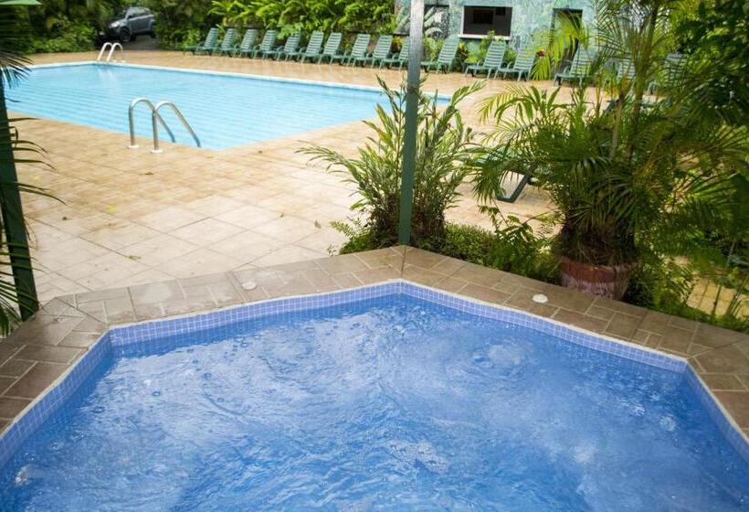 Lands In Love Hotel And Resort