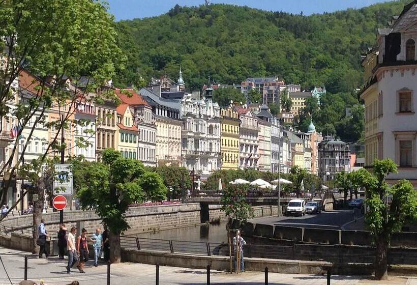 Отель Maltezský Kříž