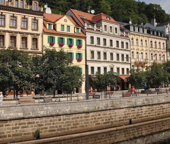 Отель Maltezský Kříž