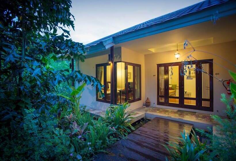 هتل Phuwanalee Resort