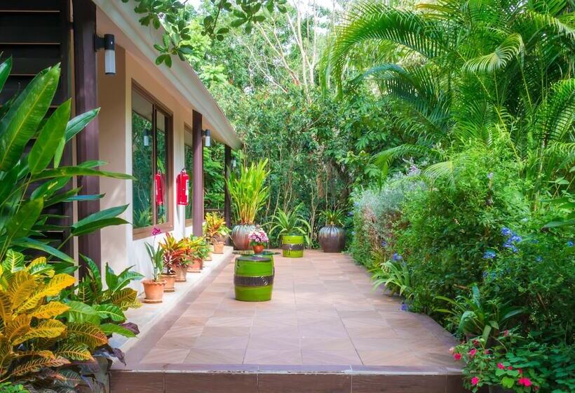 ホテル Phuwanalee Resort