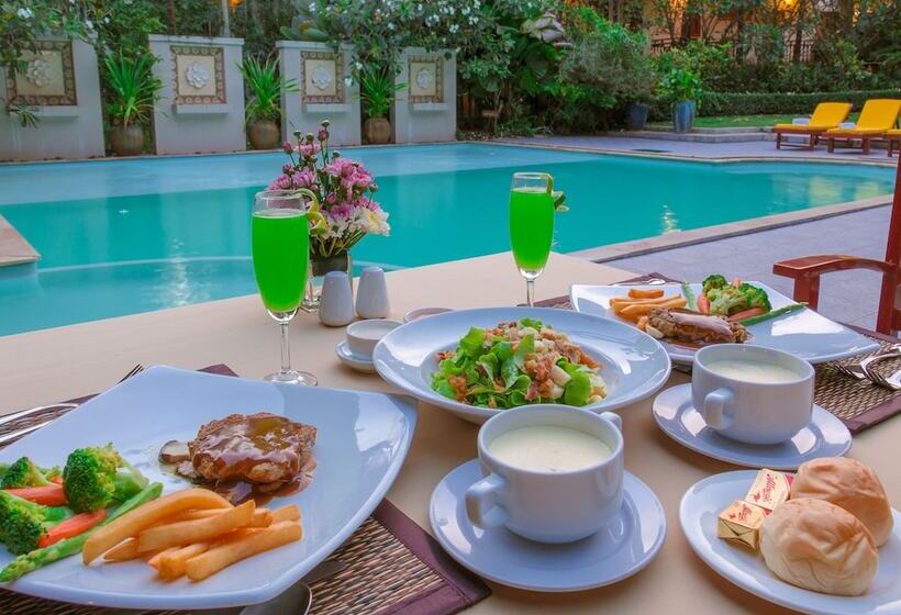 ホテル Phuwanalee Resort