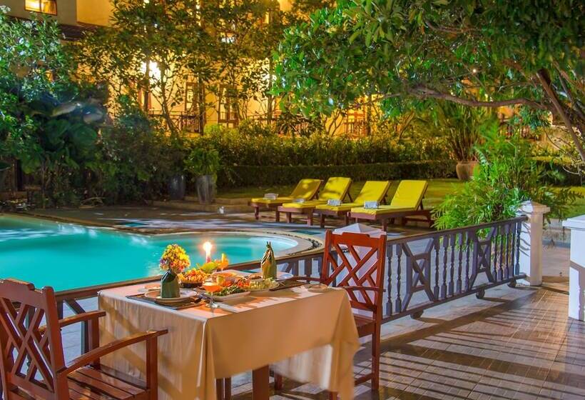 ホテル Phuwanalee Resort