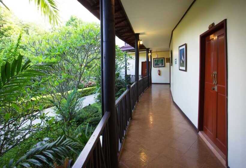 ホテル Phuwanalee Resort