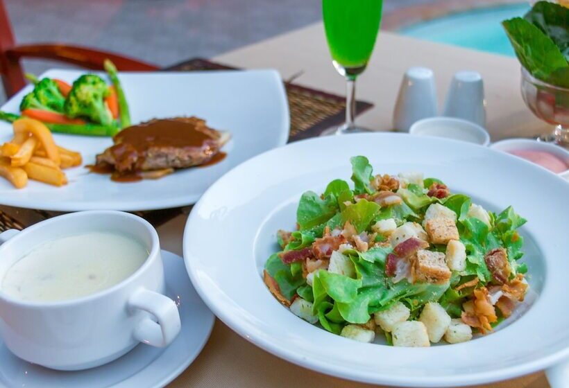 هتل Phuwanalee Resort