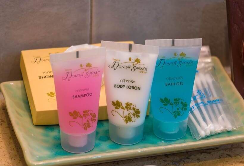 ホテル Phuwanalee Resort