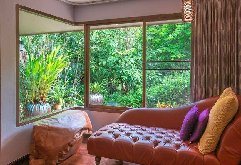 ホテル Phuwanalee Resort