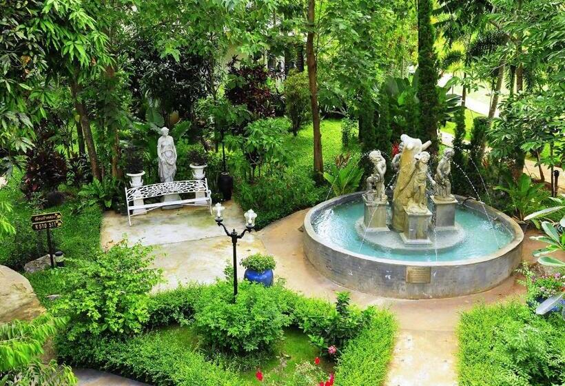 هتل Phuwanalee Resort