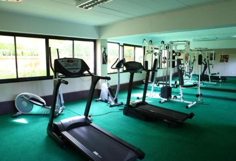 ホテル Phuwanalee Resort