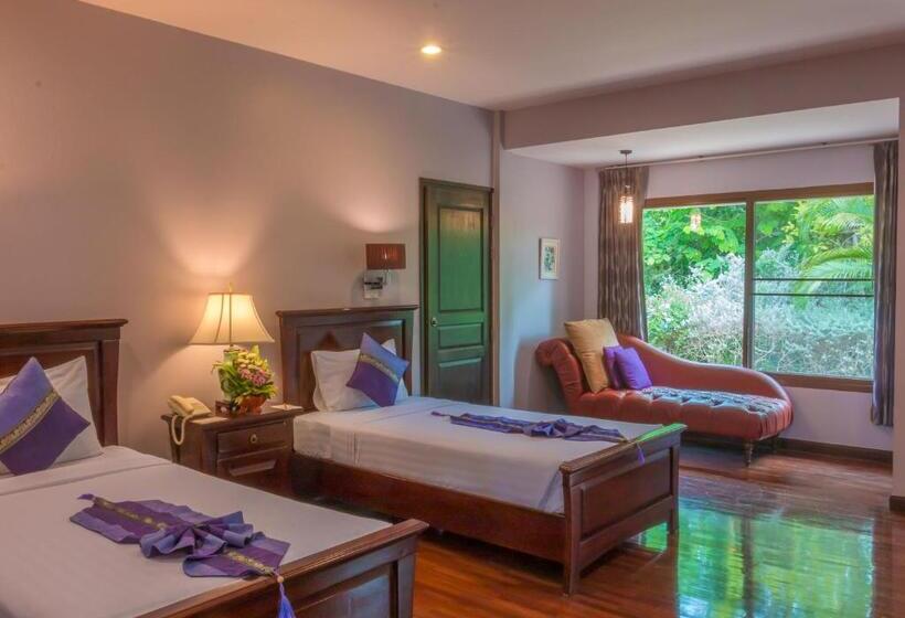 ホテル Phuwanalee Resort