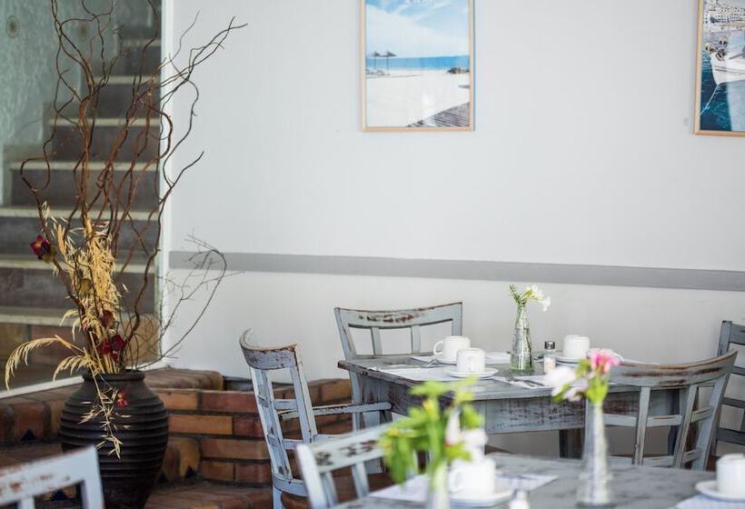 בית מלון כפרי Potidea Golden Beach