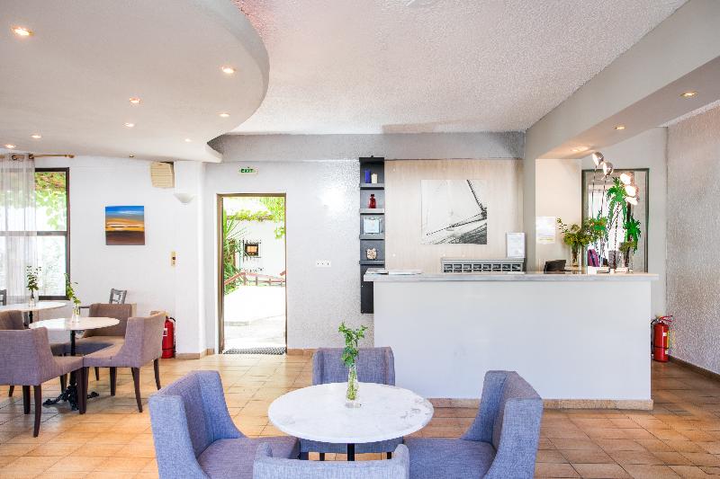 בית מלון כפרי Potidea Golden Beach