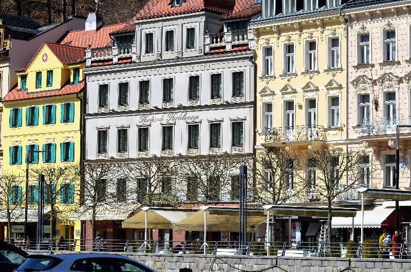 فندق Renesance Krasna Kralovna