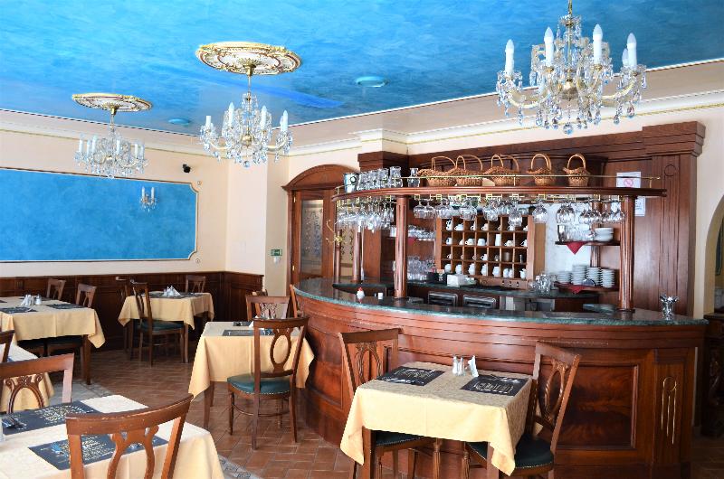 فندق Renesance Krasna Kralovna