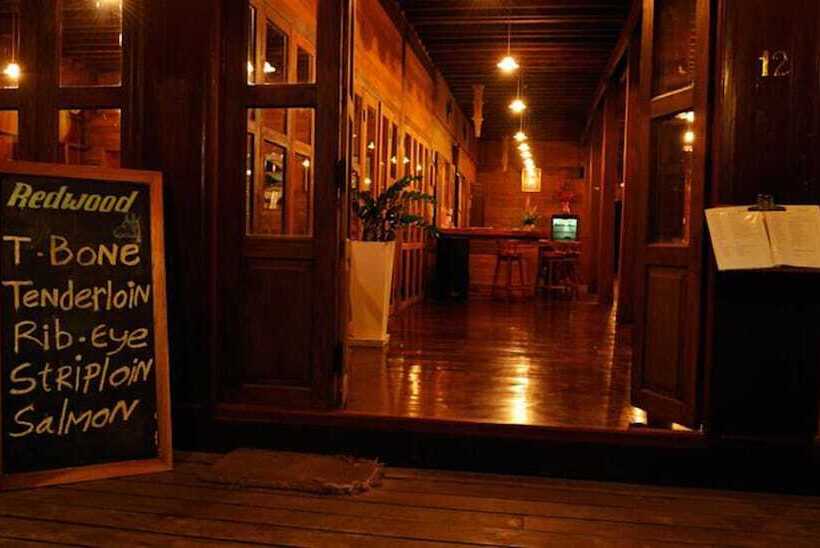 호텔 Riverhouse Resort