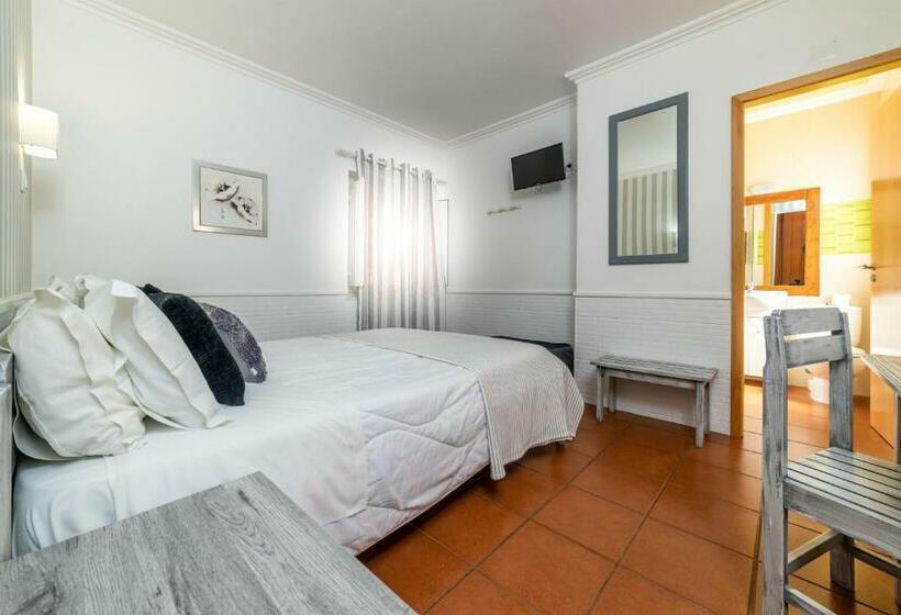 هتل Rosa Dos Ventos