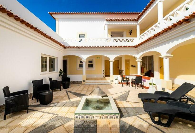 هتل Rosa Dos Ventos