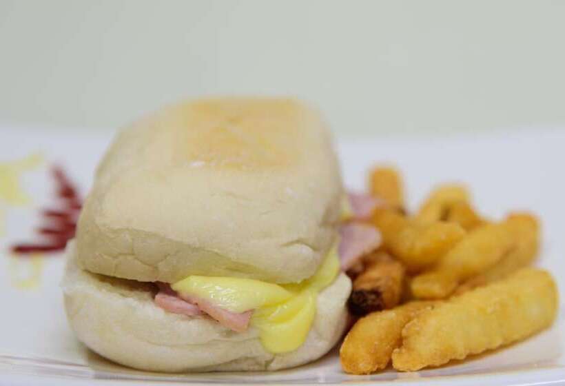 호텔 Srisuksant Resort