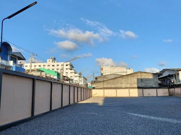 호텔 Suriwong Chumphon