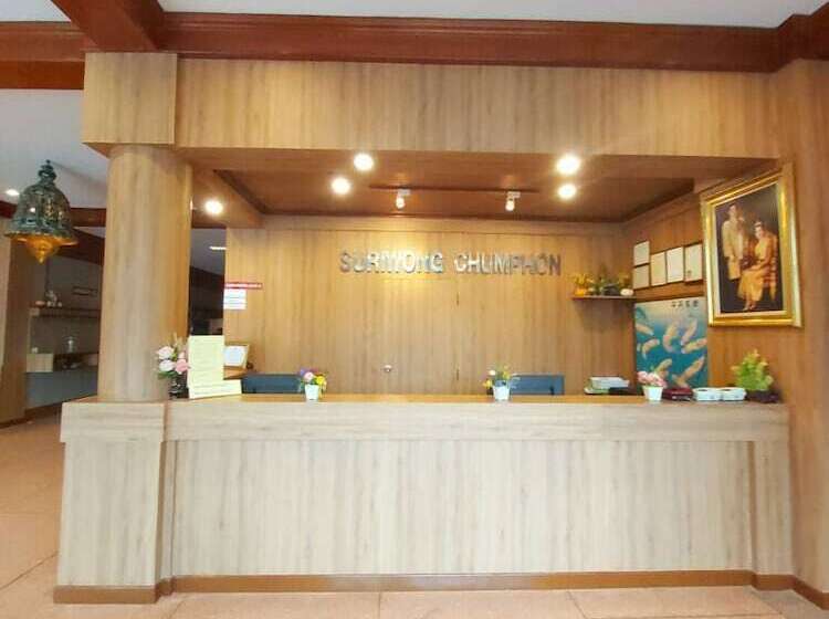 호텔 Suriwong Chumphon