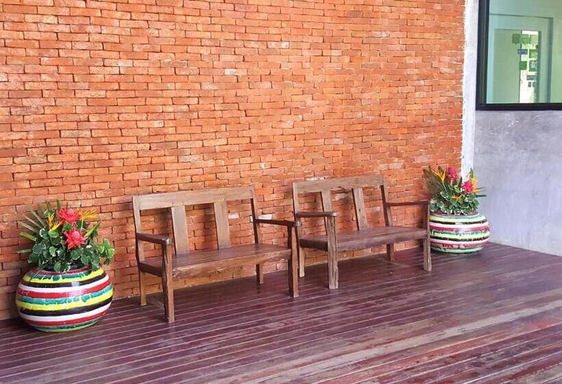 Отель Tropicana Lanta Resort