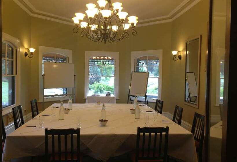 ホテル Woodman Estate Luxury Country