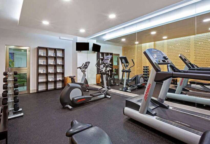 호텔 Wyndham Garden Cancun Downtown