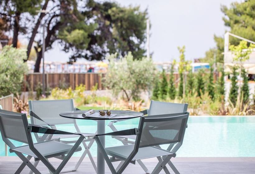 Lagomandra Hotel And Spa