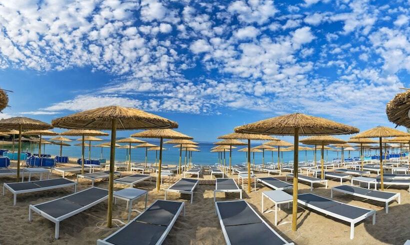 Lagomandra Hotel And Spa