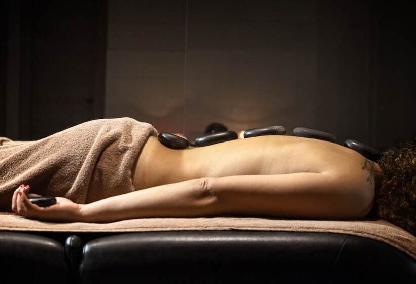 Lagomandra Hotel And Spa