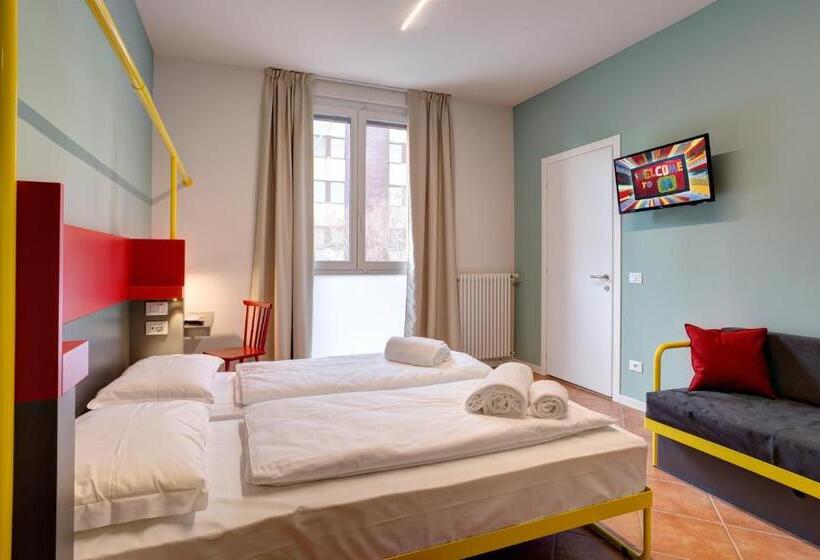 住所  Meininger Milano Garibaldi