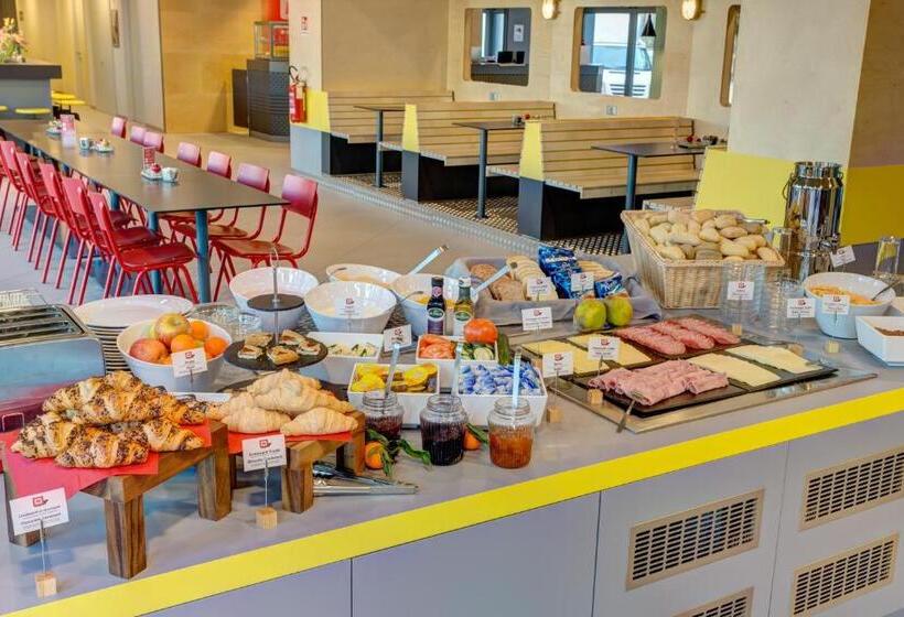 住所  Meininger Milano Garibaldi