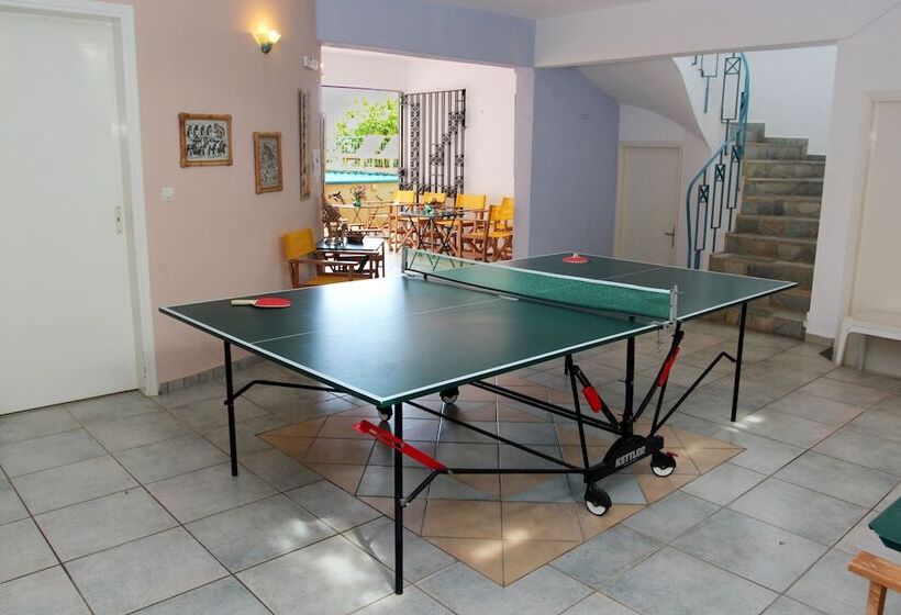 Romantica Hotel Apartments